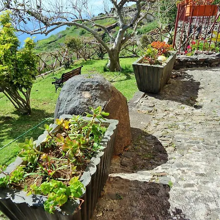 Casal Sao Joao 106